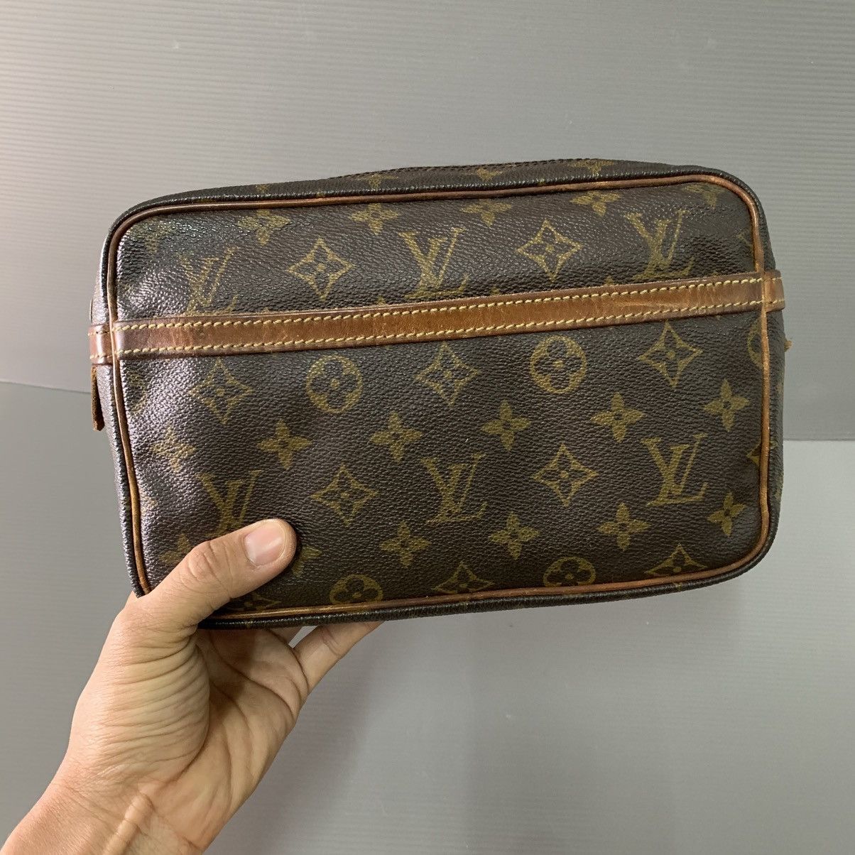 Louis Vuitton Louis Vuitton Monogram Clutch Bag Size ONE SIZE - 8 Thumbnail