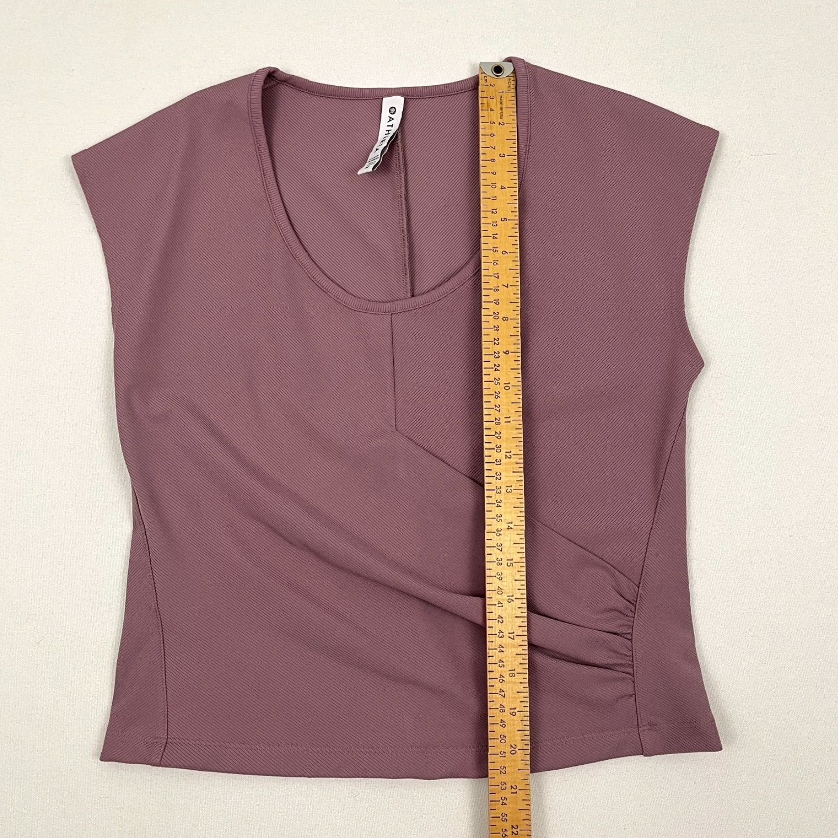 Athleta Athleta Bayview Tee Shirt Women Medium Mauve Flora Pink Active Yoga Wrap Wicking Shirt Size M / US 6-8 / IT 42-44 - 3 Thumbnail