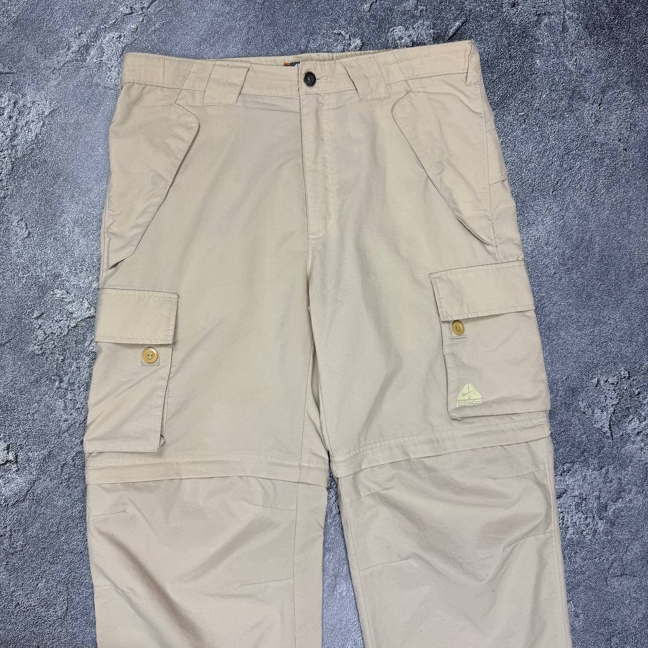 Nike ACG Vintage Nike ACC Cargo Pants Shorts 2 in 1 Transformers Size US 34 / EU 50 - 2 Thumbnail