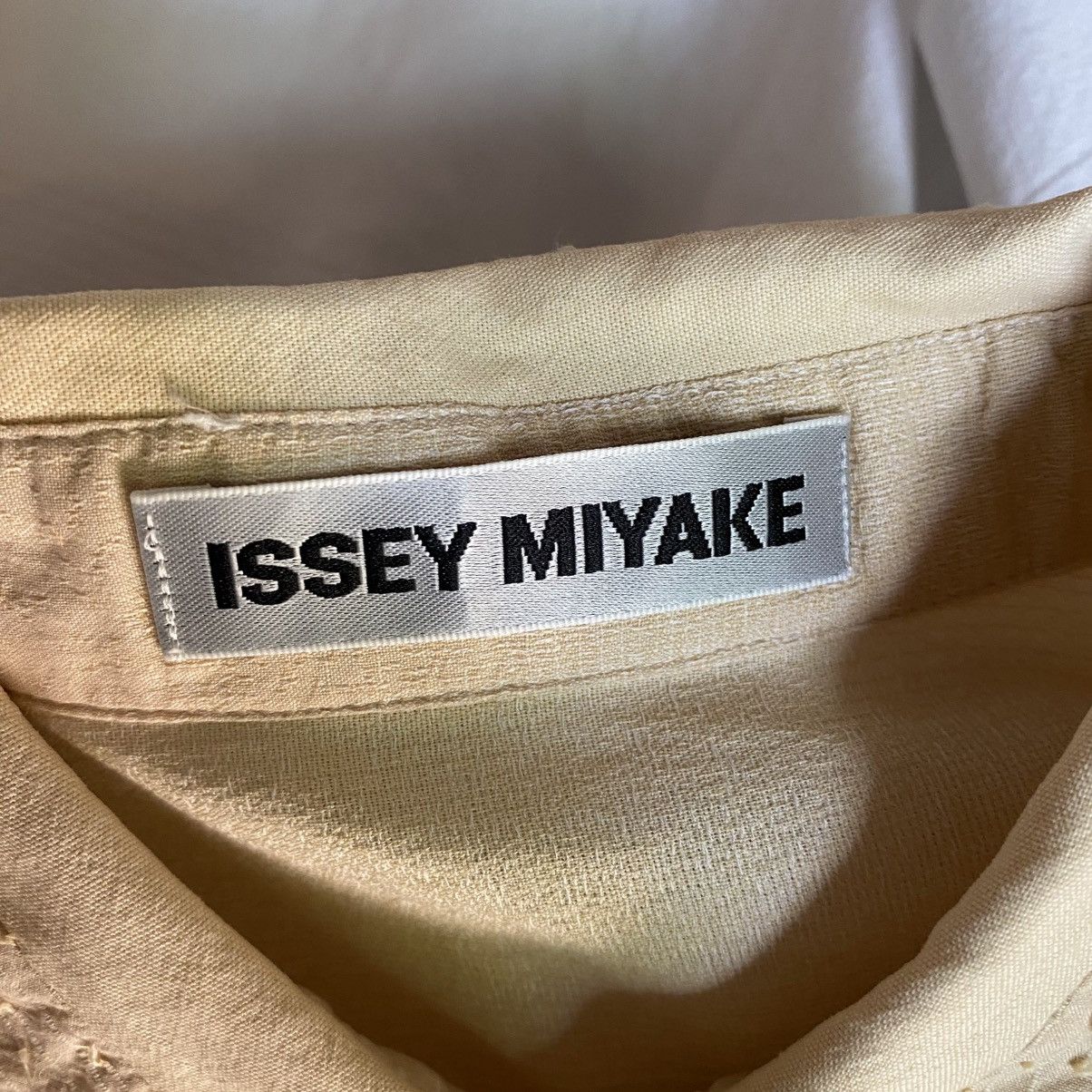 Issey Miyake ISSEY MIYAKE Beige to White Ombre Shirt Size XS / US 0-2 / IT 36-38 - 10 Thumbnail