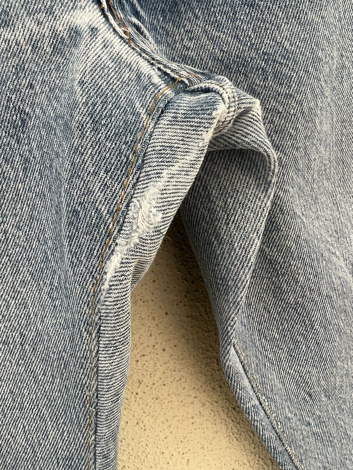 Levi's Vintage 80s Levi’s 701 Distressed Fade Denim Buttonfly Jeans Size US 29 - 10 Thumbnail
