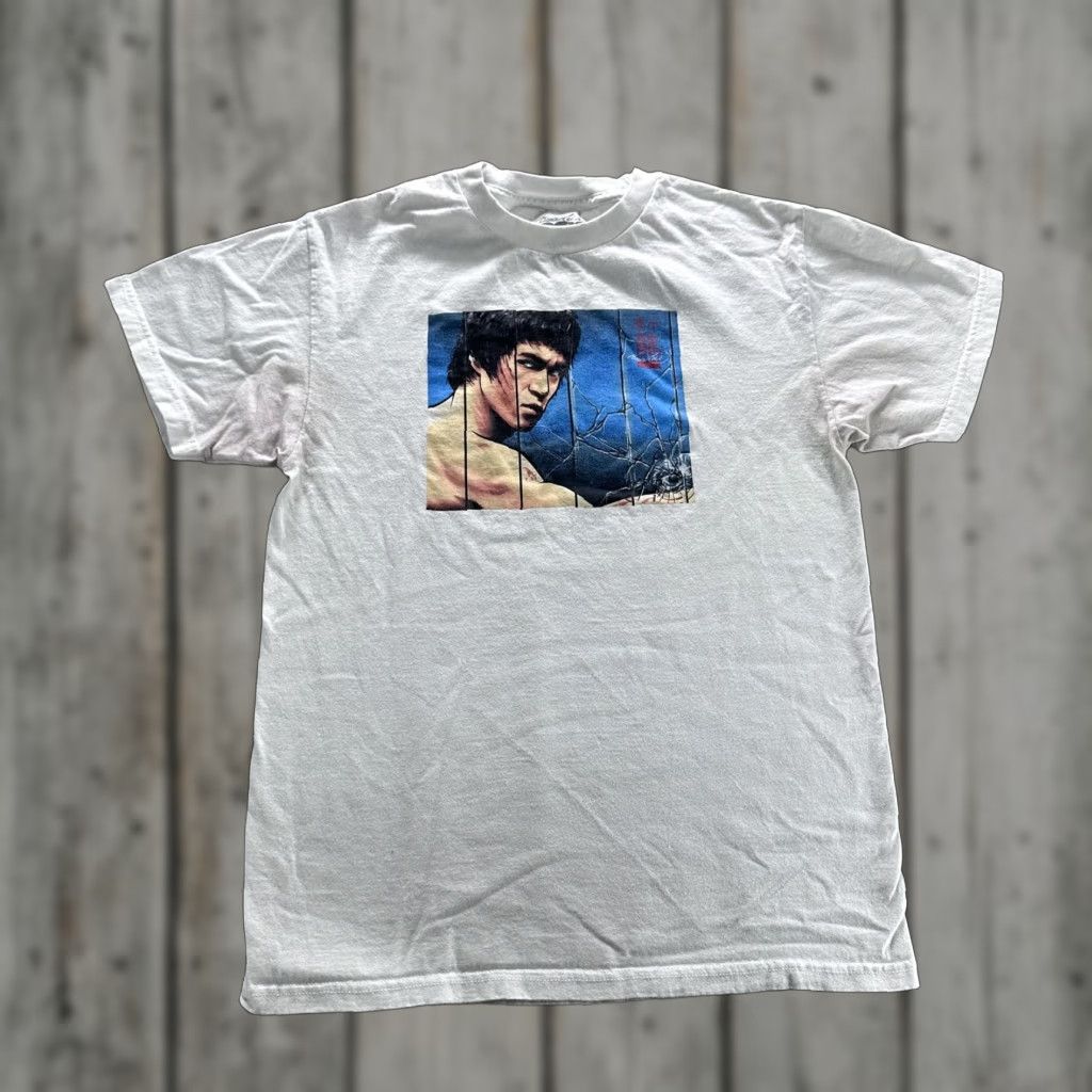 DGK DGK Bruce Lee Shirt Mens Medium White Graphic Print Tee Be Like Water Quote Crew Neck Short Sleeve Skate Shirt Size US M / EU 48-50 / 2 - 1 Thumbnail