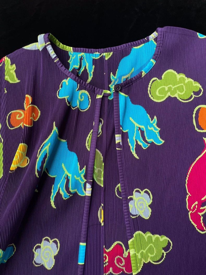 Issey Miyake Issey Miyake size:3 Purple golden Bull auspicious cloud pl Size M / US 6-8 / IT 42-44 - 1 Thumbnail