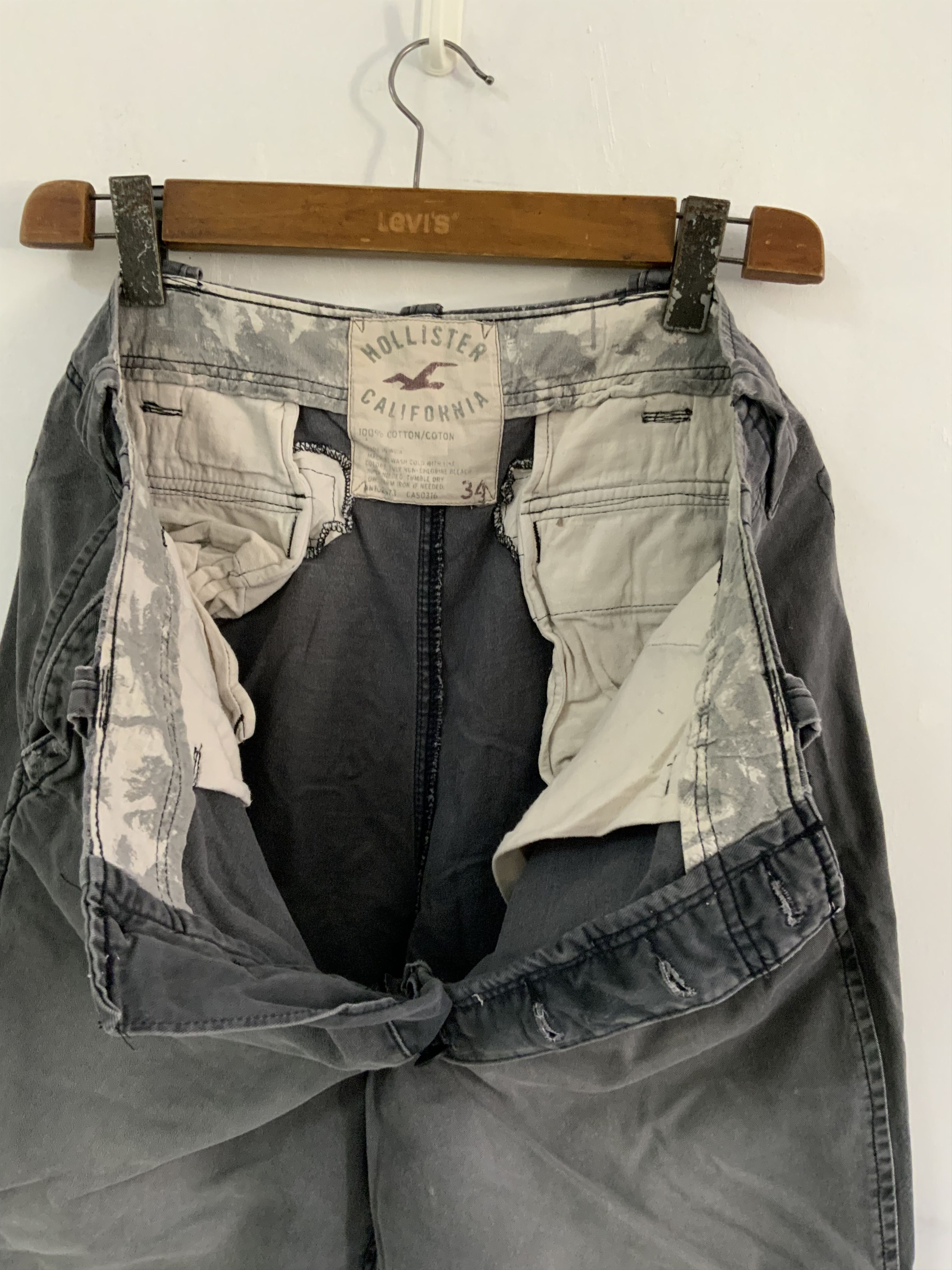 Hollister Hollister Fade Shorts Size US 34 / EU 50 - 7 Thumbnail