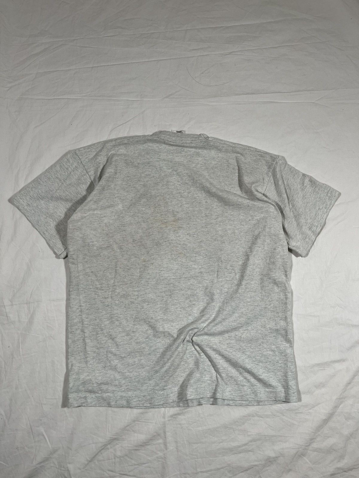 Vintage Vintage 90s Fringe Sh*tting Comedy Tee Size US L / EU 52-54 / 3 - 5 Thumbnail