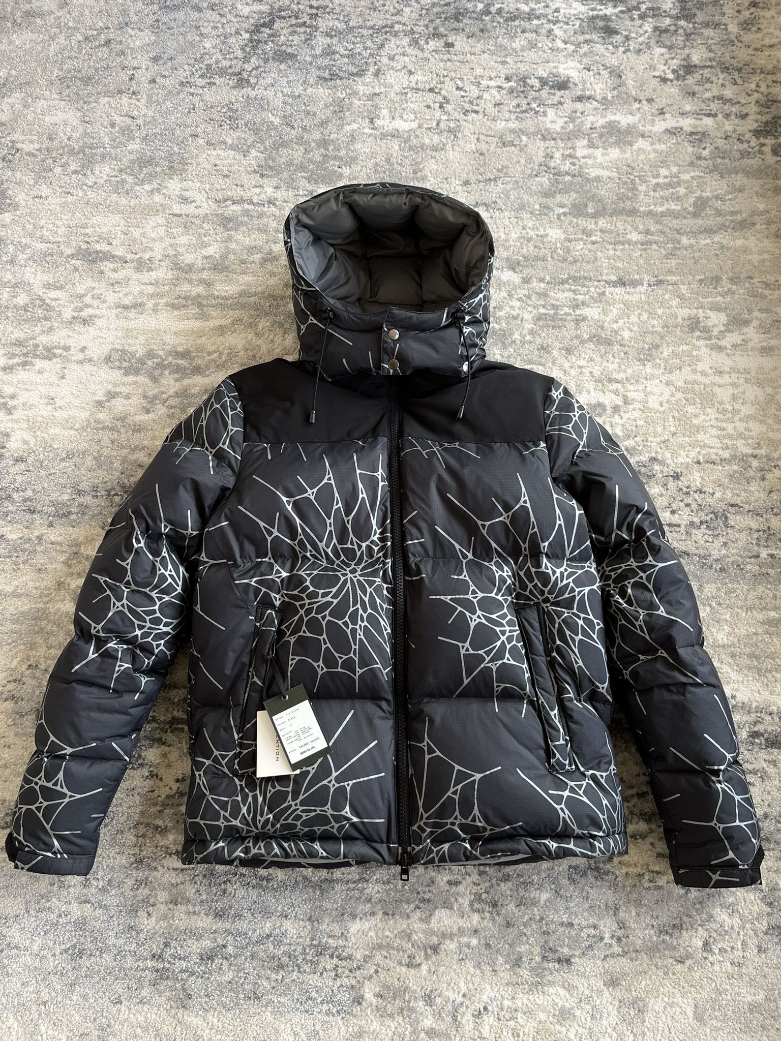 Number (N)ine number (n)ine aw12 spider web goose down puffer Size US L / EU 52-54 / 3 - 2 Thumbnail