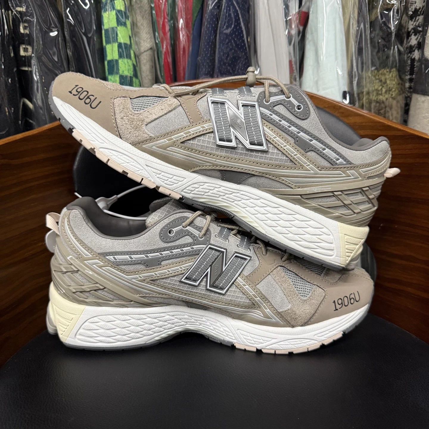 New Balance INVINCIBLE x N.HOOLYWOOD x NB1906U gray & khaki 43 Size US 10 / EU 43 - 7 Thumbnail