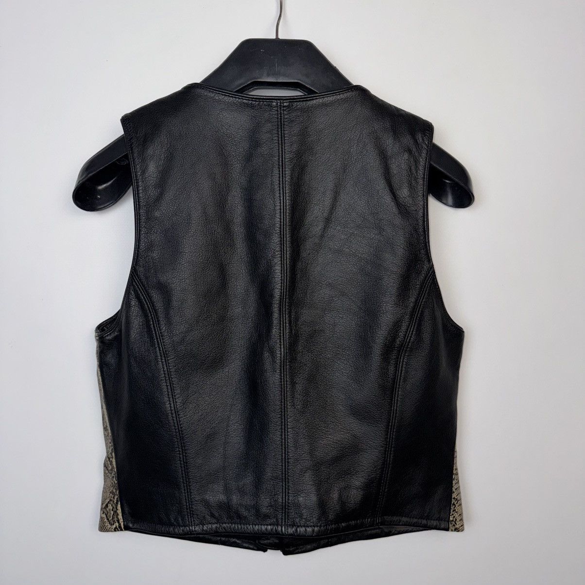 Harley Davidson Harley Davidson Motorcycle Leather Vest Vintage Sz S Women Size S / US 4 / IT 40 - 2 Thumbnail