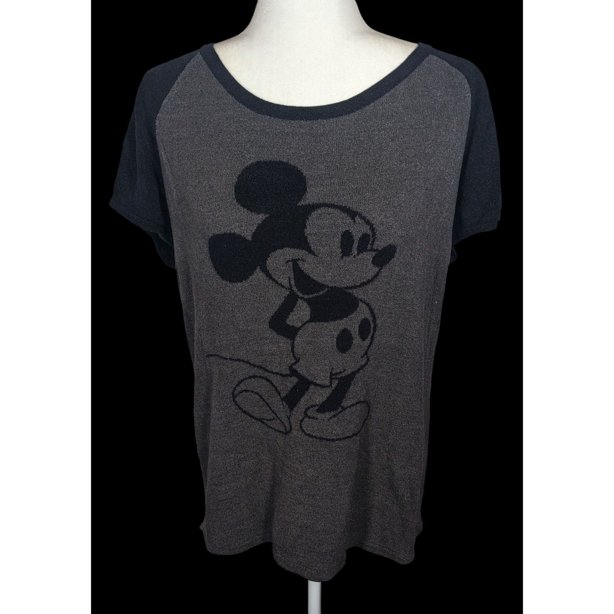 Disney Disney x Barefoot Dreams Black And Grey Top Size S / US 4 / IT 40 - 1 Thumbnail
