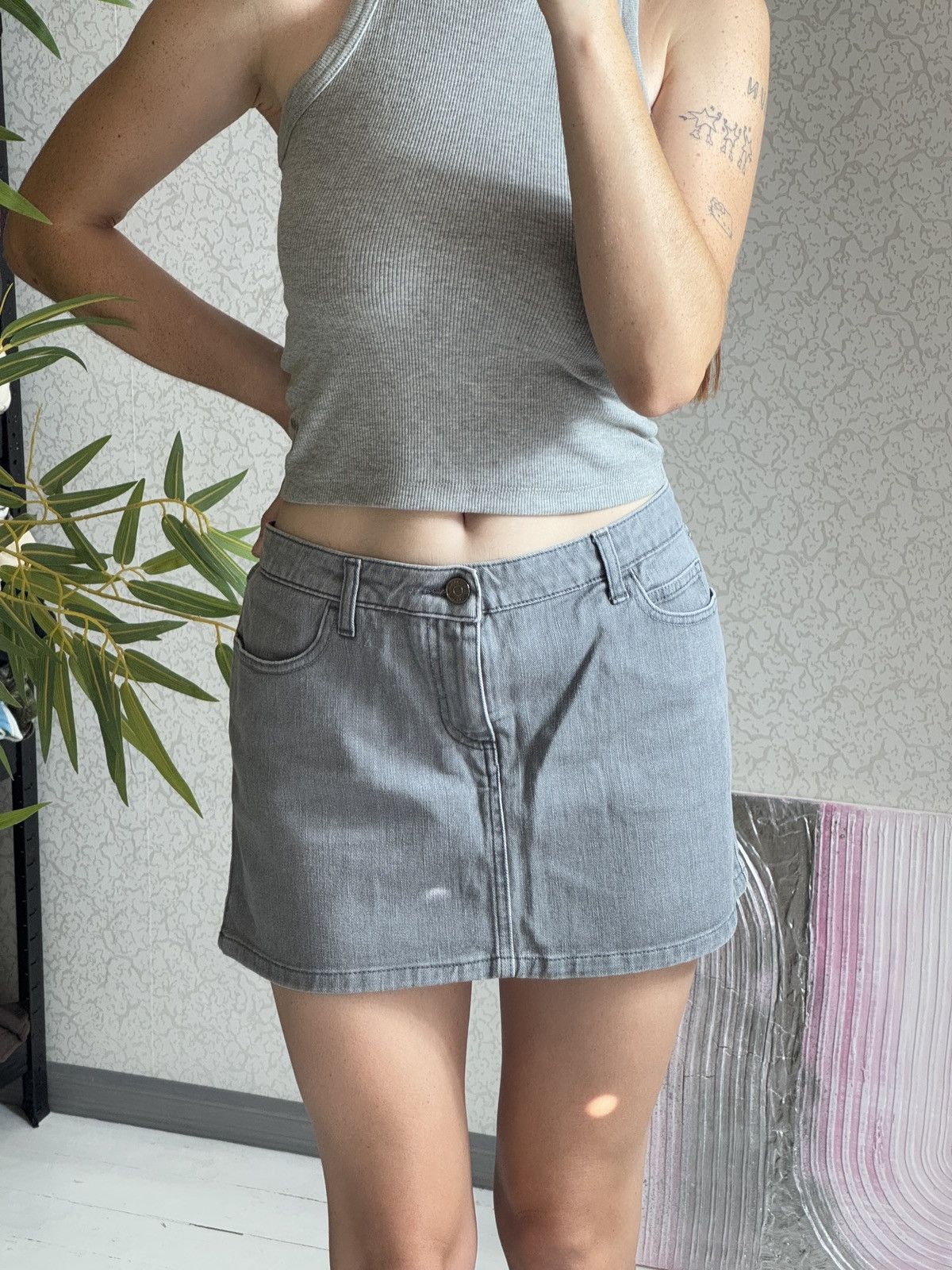 Burberry VINTAGE BURBERRY DENIM GRAY MINI SKIRT Size 30" / US 8 / IT 44 - 9 Thumbnail