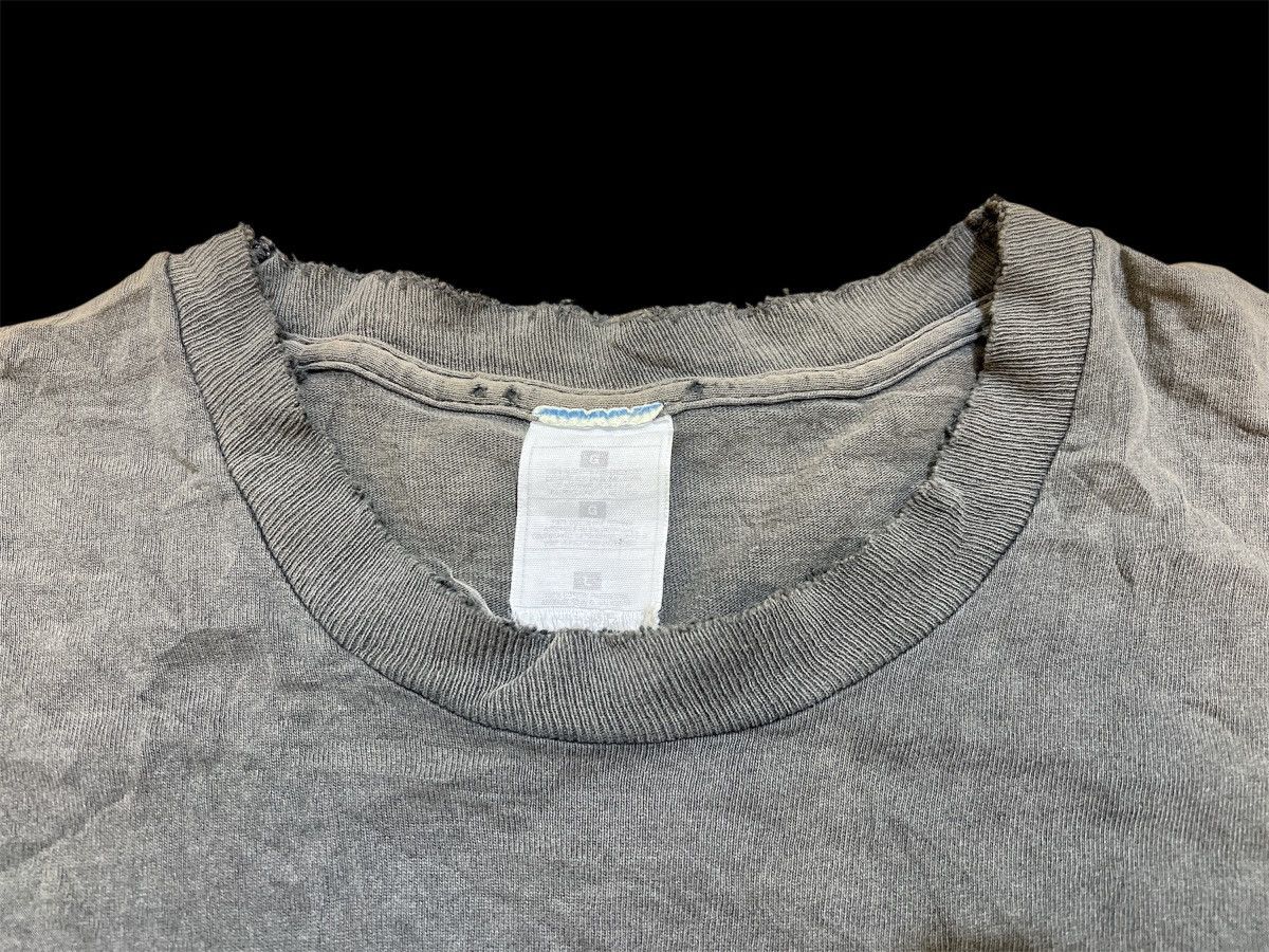 Japanese Brand Vintage Distressed 90s Japanese Streetwear Haight guns tee Size US L / EU 52-54 / 3 - 7 Thumbnail