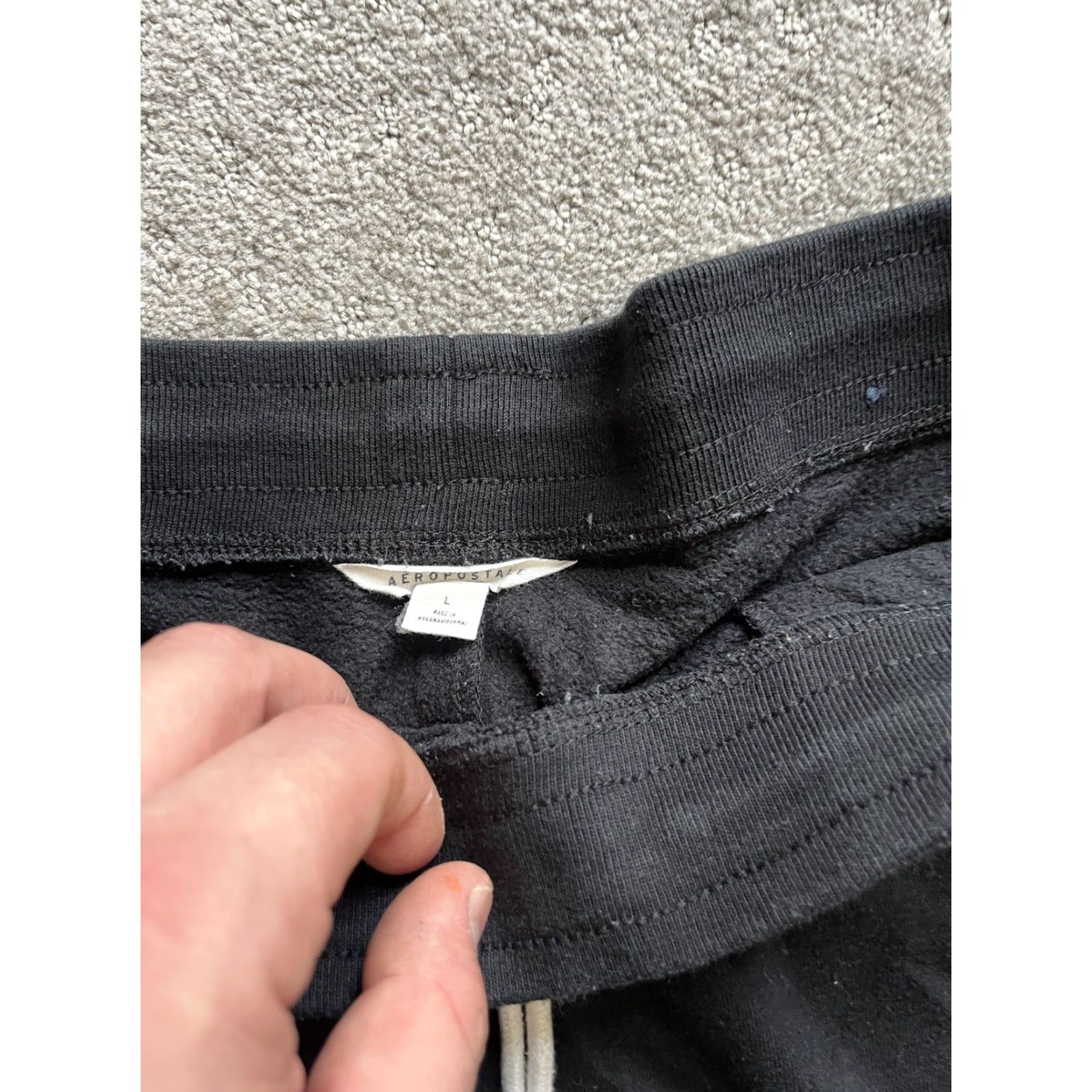 Vintage VINTAGE Aeropostale Shorts Men's Large Black Flat Front Cargo Pocket Casual Bottoms Size US 33 - 2 Thumbnail