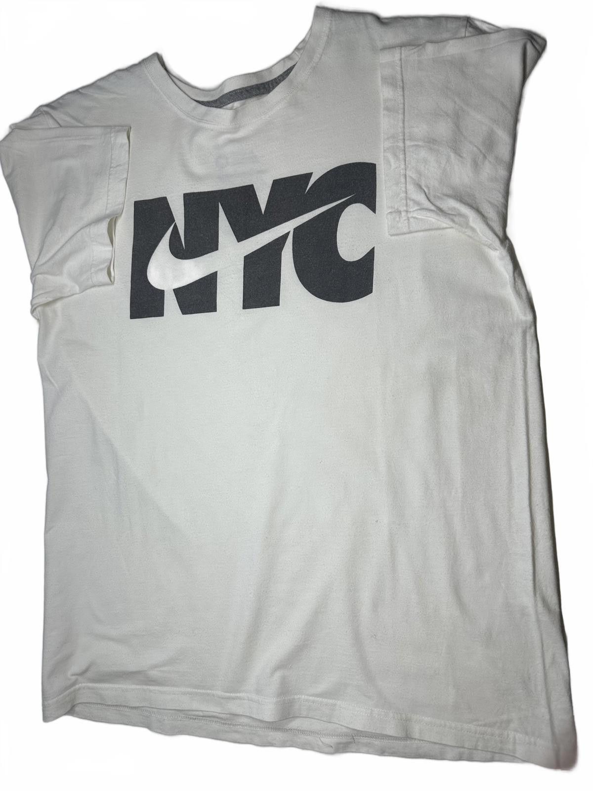 Nike Stylish NYC Graphic Tee - Perfect for Casual Wear Size US M / EU 48-50 / 2 - 3 Thumbnail