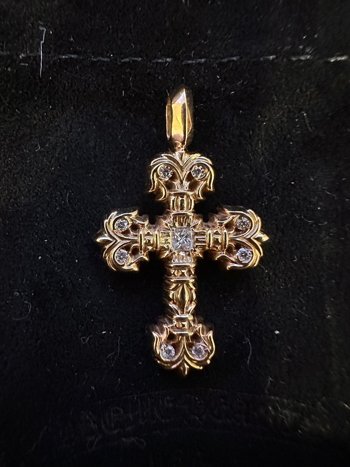 Pre-owned Chrome Hearts 22k Gold 9 Diamonds Filigree Cross Pendant