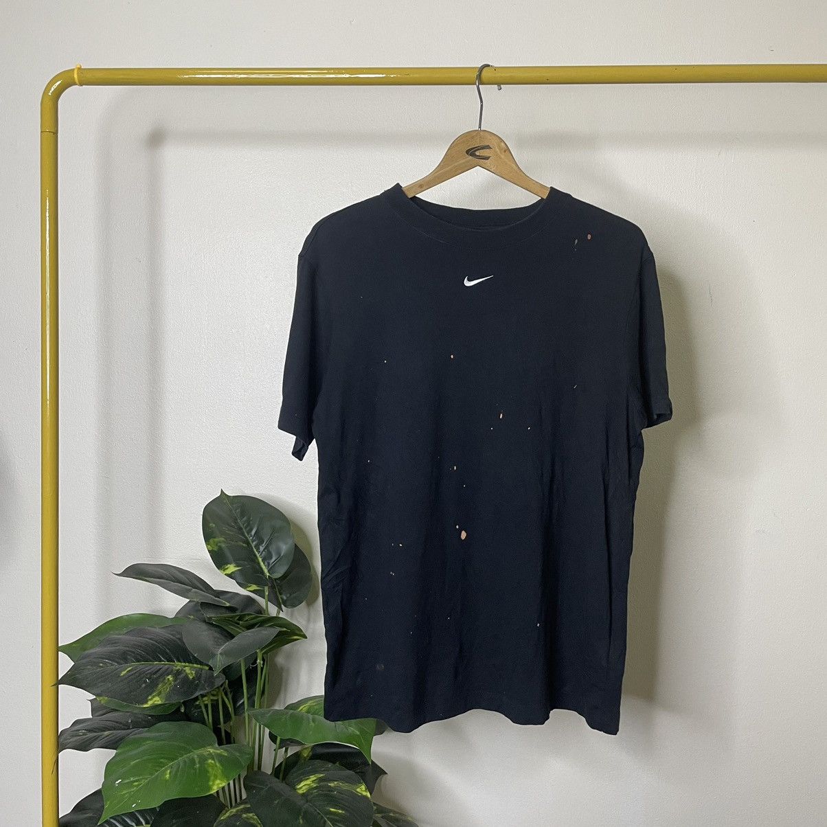 Nike Vintage Y2K Nike Pinwheel Center Swoosh T Shirt Size US M / EU 48-50 / 2 - 1 Thumbnail