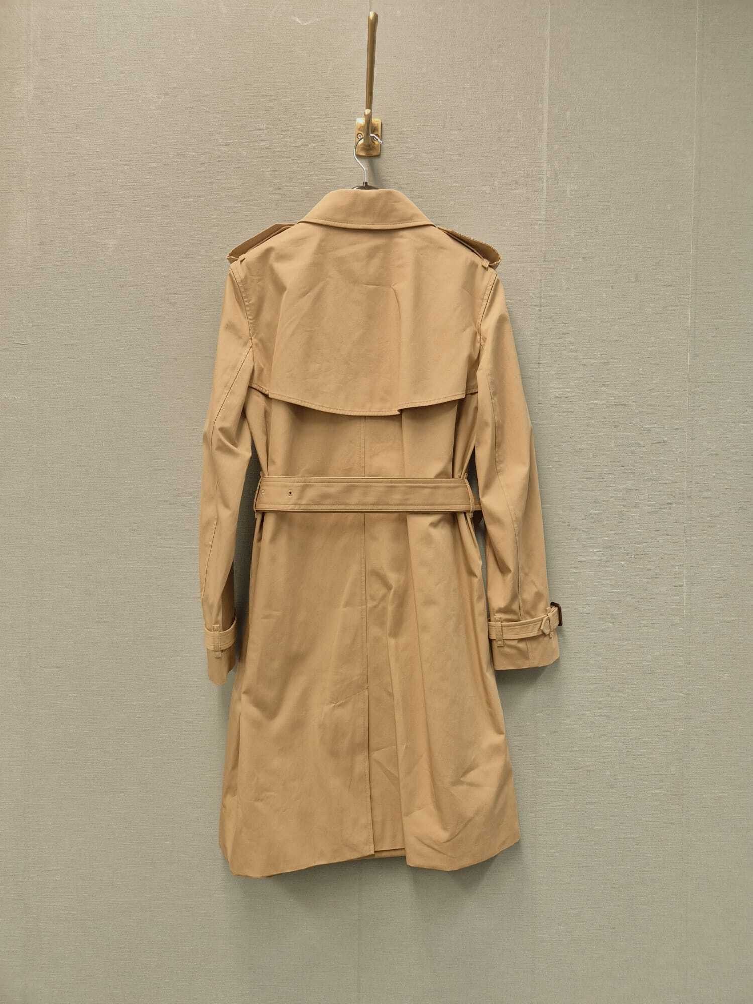Burberry o1w1db10426 Trench Coat in Honey Size S / US 4 / IT 40 - 3 Thumbnail