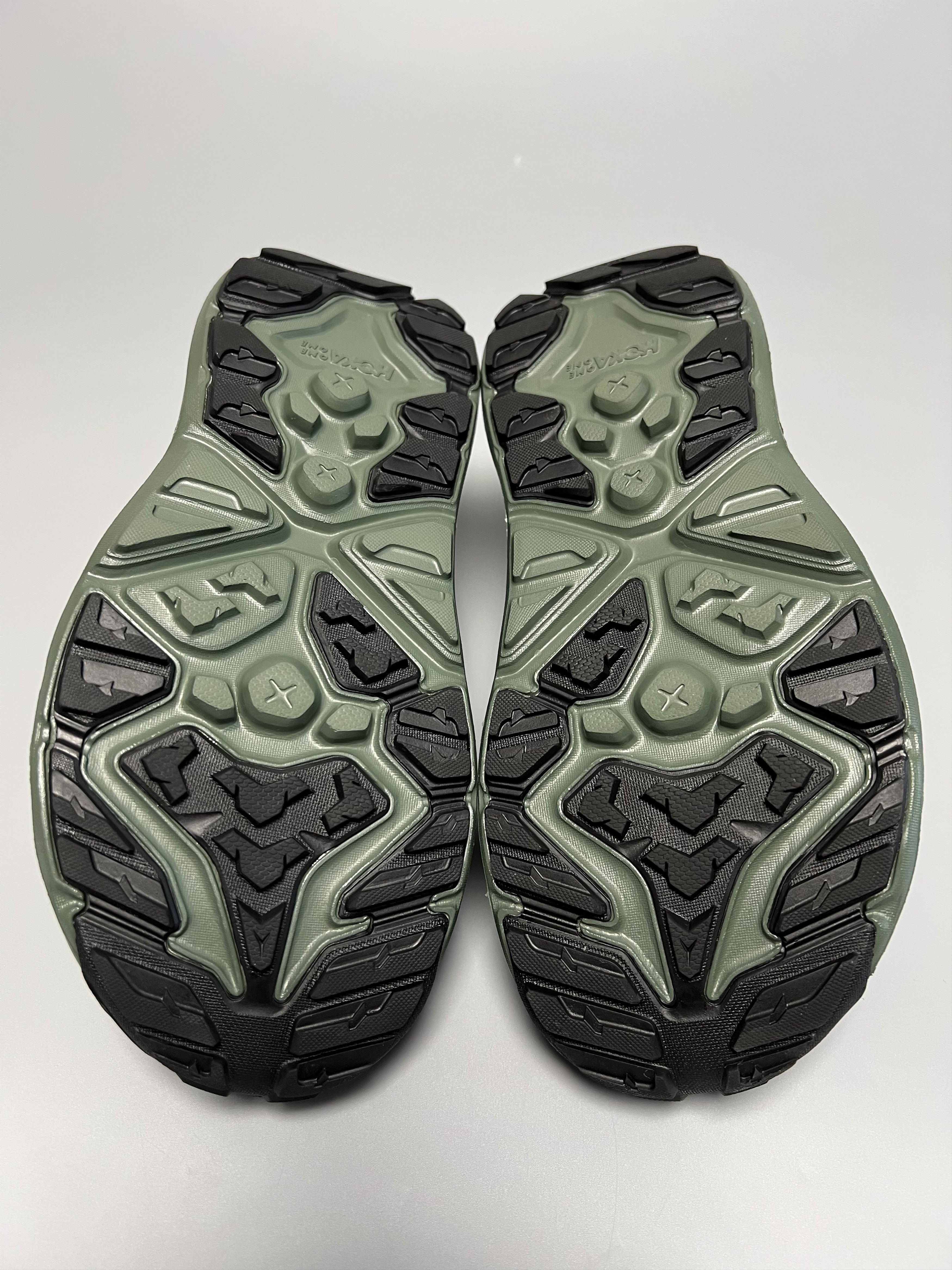 Hoka Hoka One One Hopara Hiking Trail Running Shoes Training Size US 7 / EU 40 - 14 Thumbnail