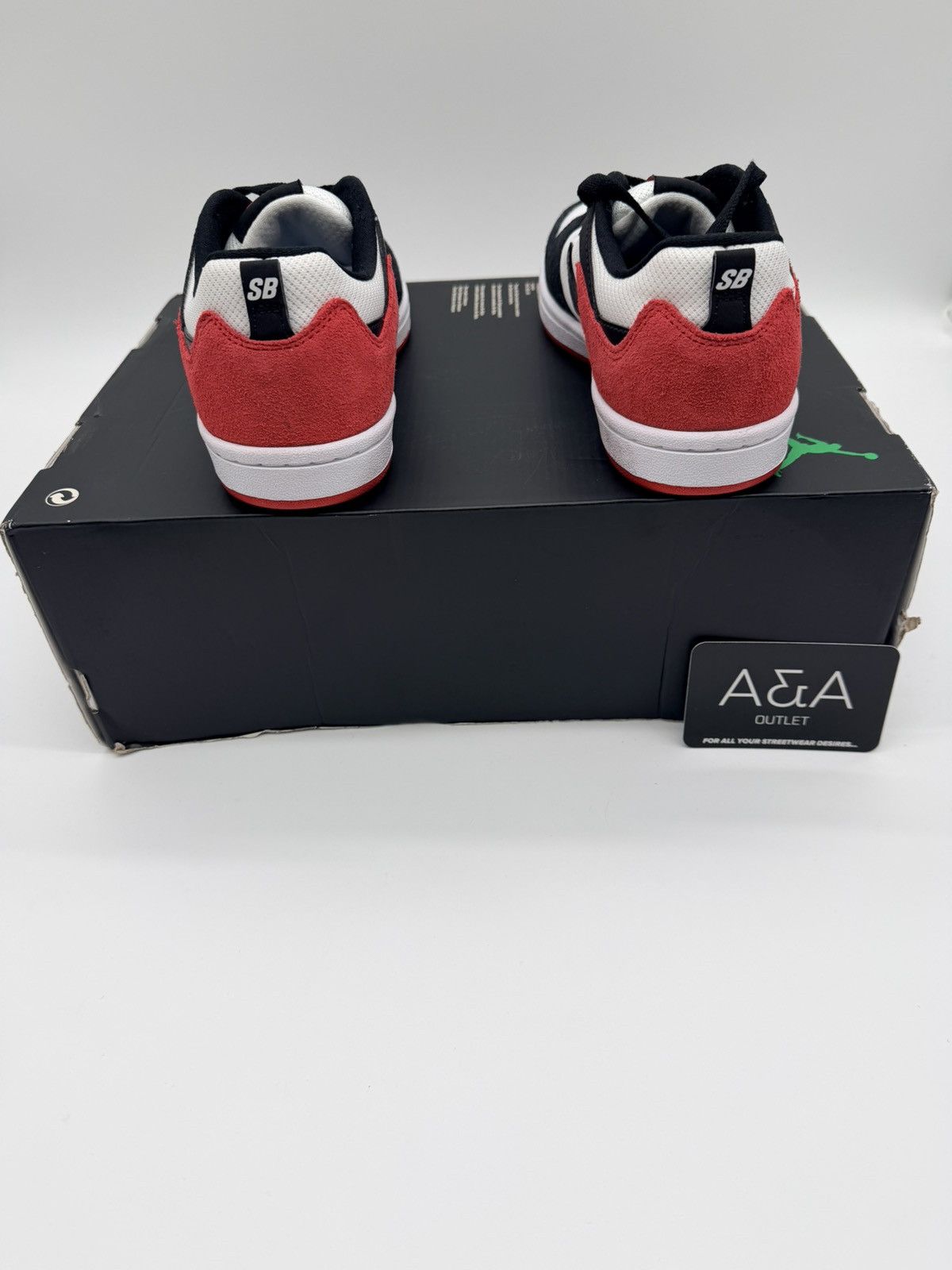 Nike Nike SB Alleyoop GS University Red US 5 Brand New Free Ship Size US 5 / EU 37 - 4 Thumbnail