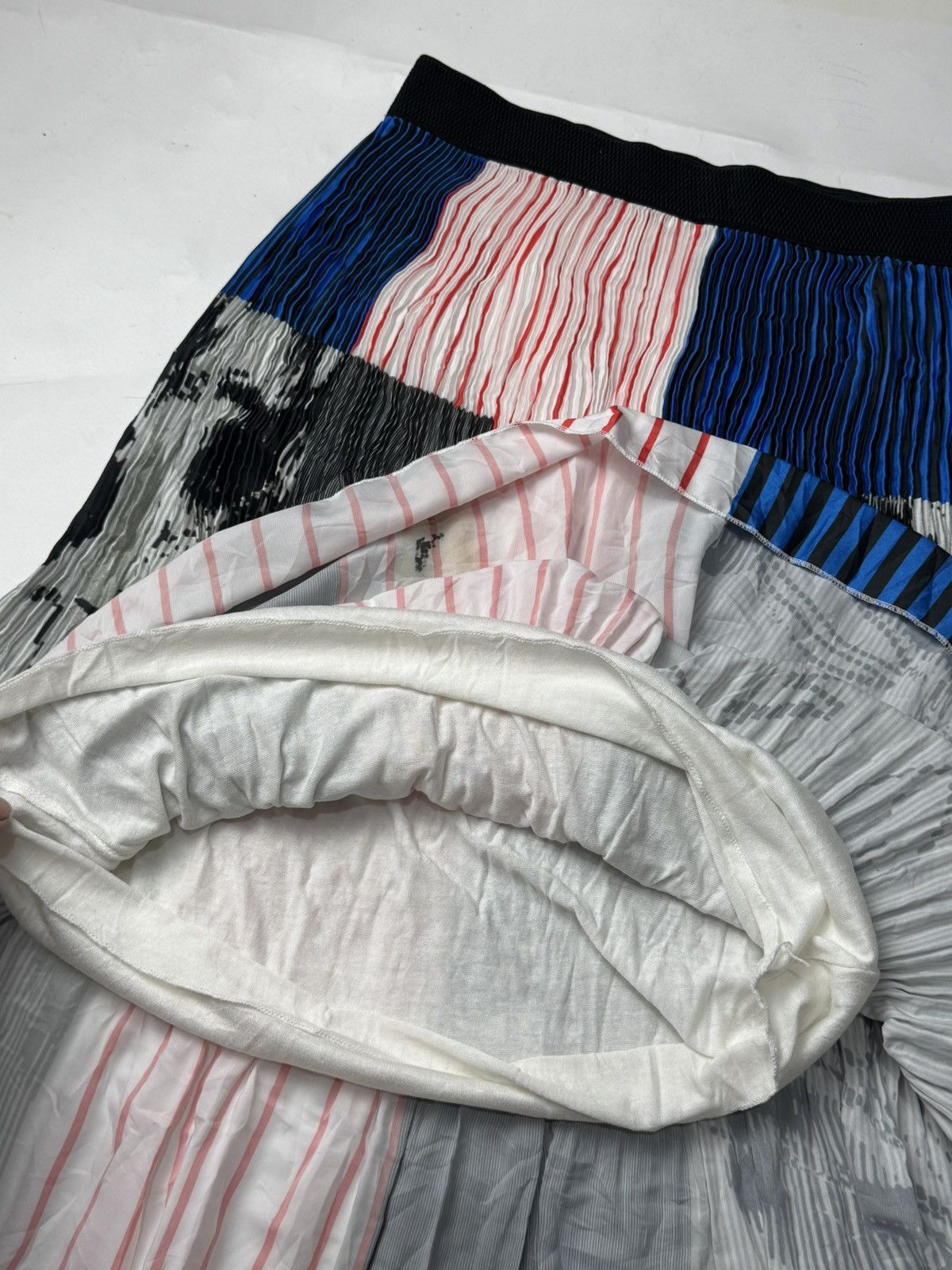 Designer Pleated Skirts Italian Designer like issey Size 30" / US 8 / IT 44 - 7 Thumbnail