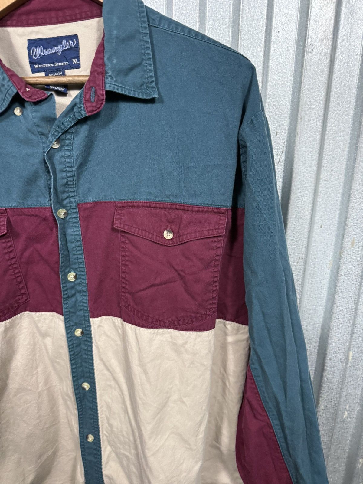 Wrangler Vintage Wrangler 3 Tone Western Button Up Cowboy Shirt Size US XL / EU 56 / 4 - 8 Thumbnail