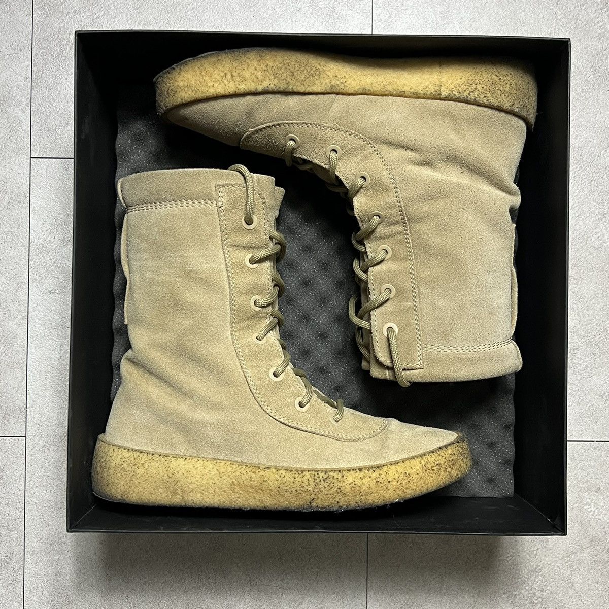 Yeezy Yeezy Season 2 Tan Crepe Boot Size US 11 / EU 44 - 3 Thumbnail