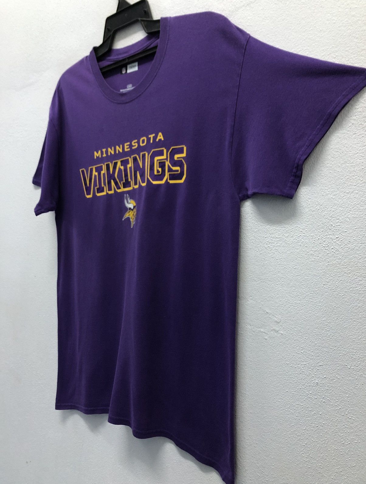 NFL NFL Team Apparel Minnesota Vikings T-Shirt Size US L / EU 52-54 / 3 - 5 Thumbnail