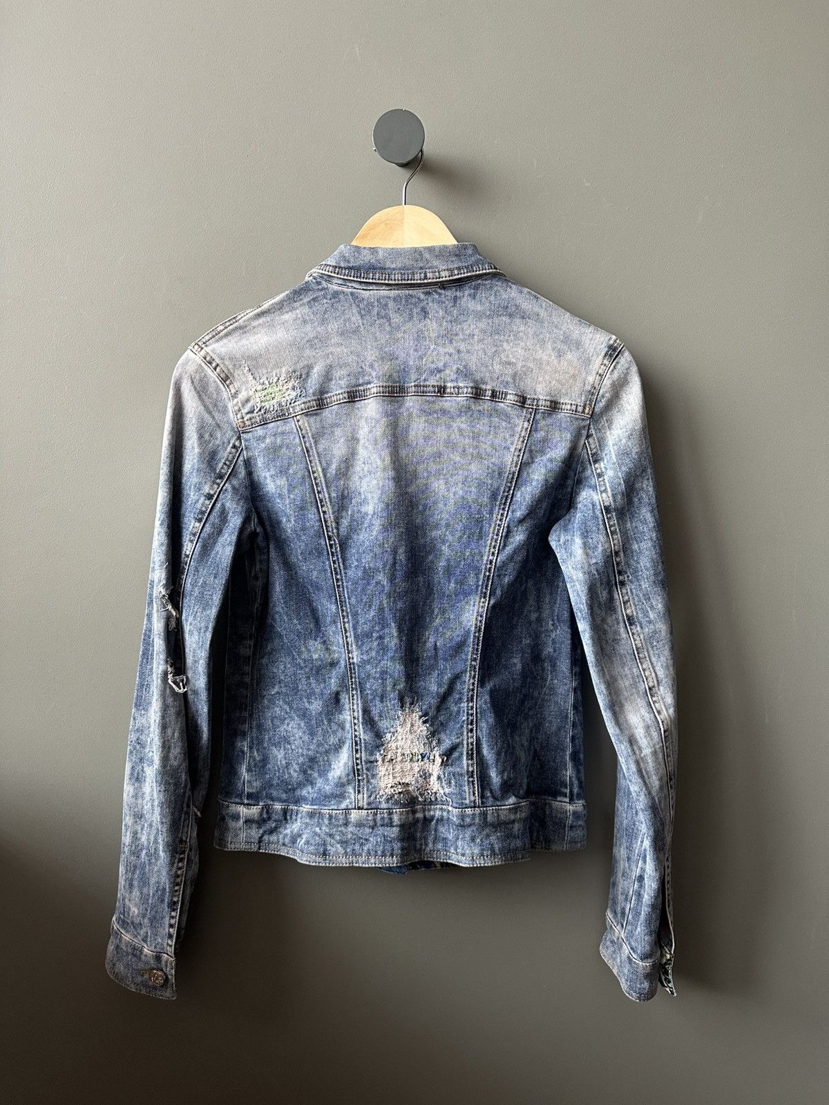 Versace Versace Jeans Distressed Denim Jacket Size M / US 6-8 / IT 42-44 - 6 Thumbnail