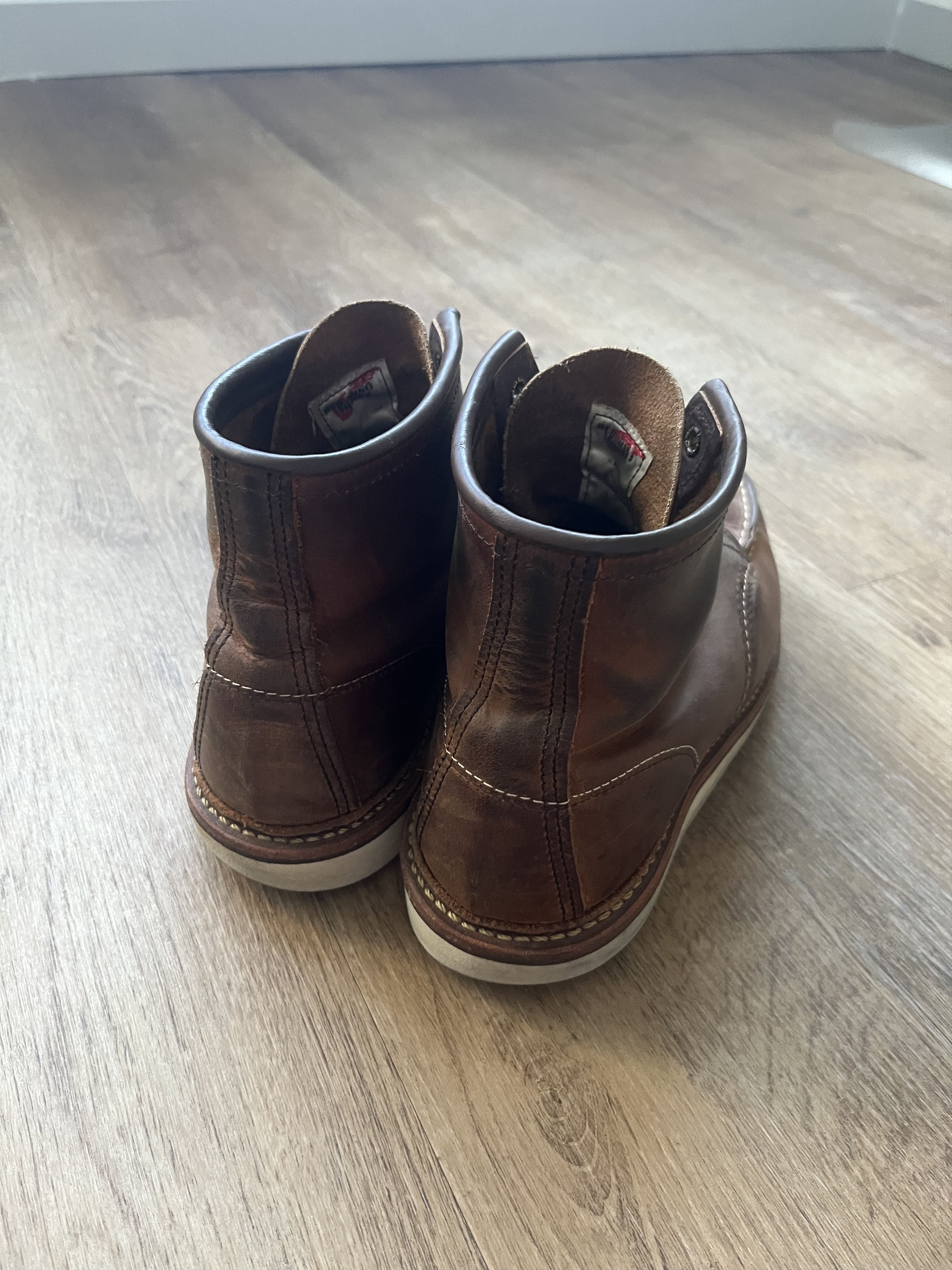 Red Wing Classic Moc 1907 Size US 7.5 / EU 40-41 - 2 Thumbnail