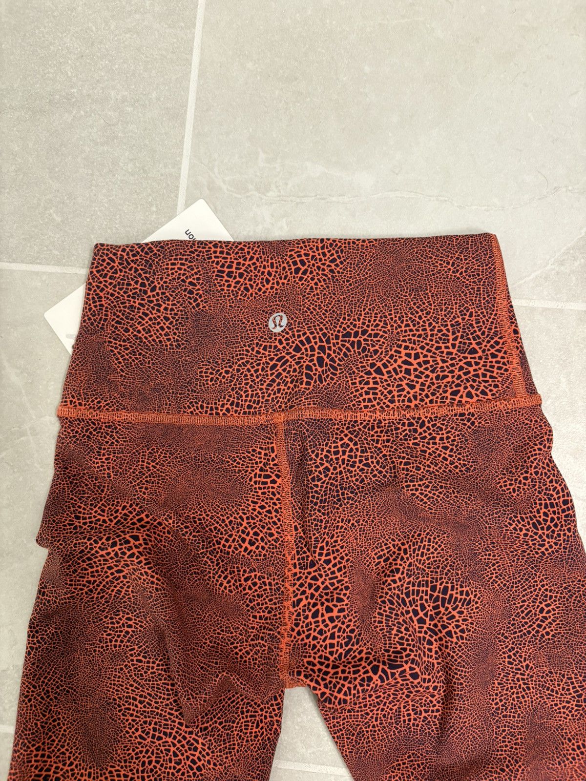 Lululemon Lululemon Wunder HR 23" Crackle Glaze Orange Larkspur Sz 4 Size 27" / US 4 / IT 40 - 8 Thumbnail