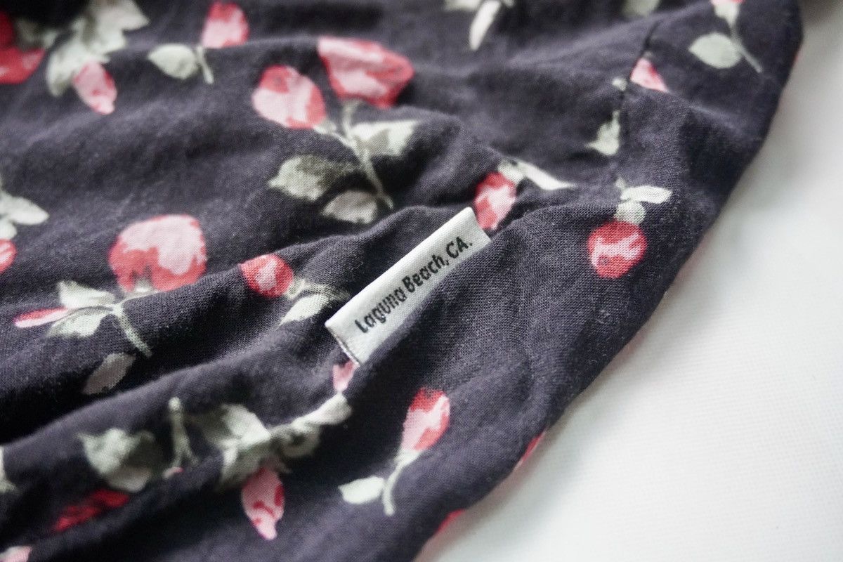 Stussy Stussy button up rayon red roses full printed rare piece Size US L / EU 52-54 / 3 - 13 Thumbnail