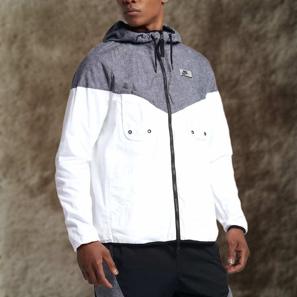 Nike VINTAGE Nike Cargo Windrunner Jacket Mens S Black White RARE Size US S / EU 44-46 / 1 - 1 Thumbnail