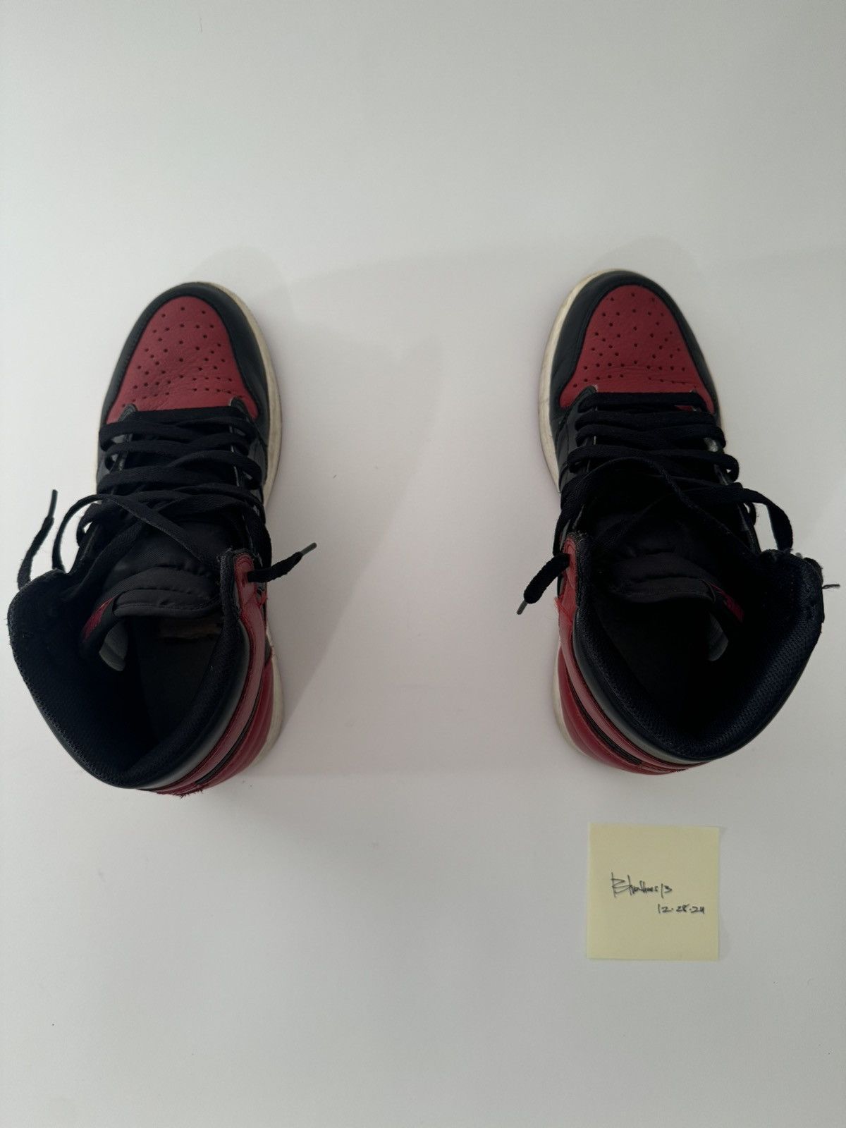 Jordan Brand Air Jordan Bred 1 (2016) Size 9.5 Size US 9.5 / EU 42-43 - 4 Thumbnail