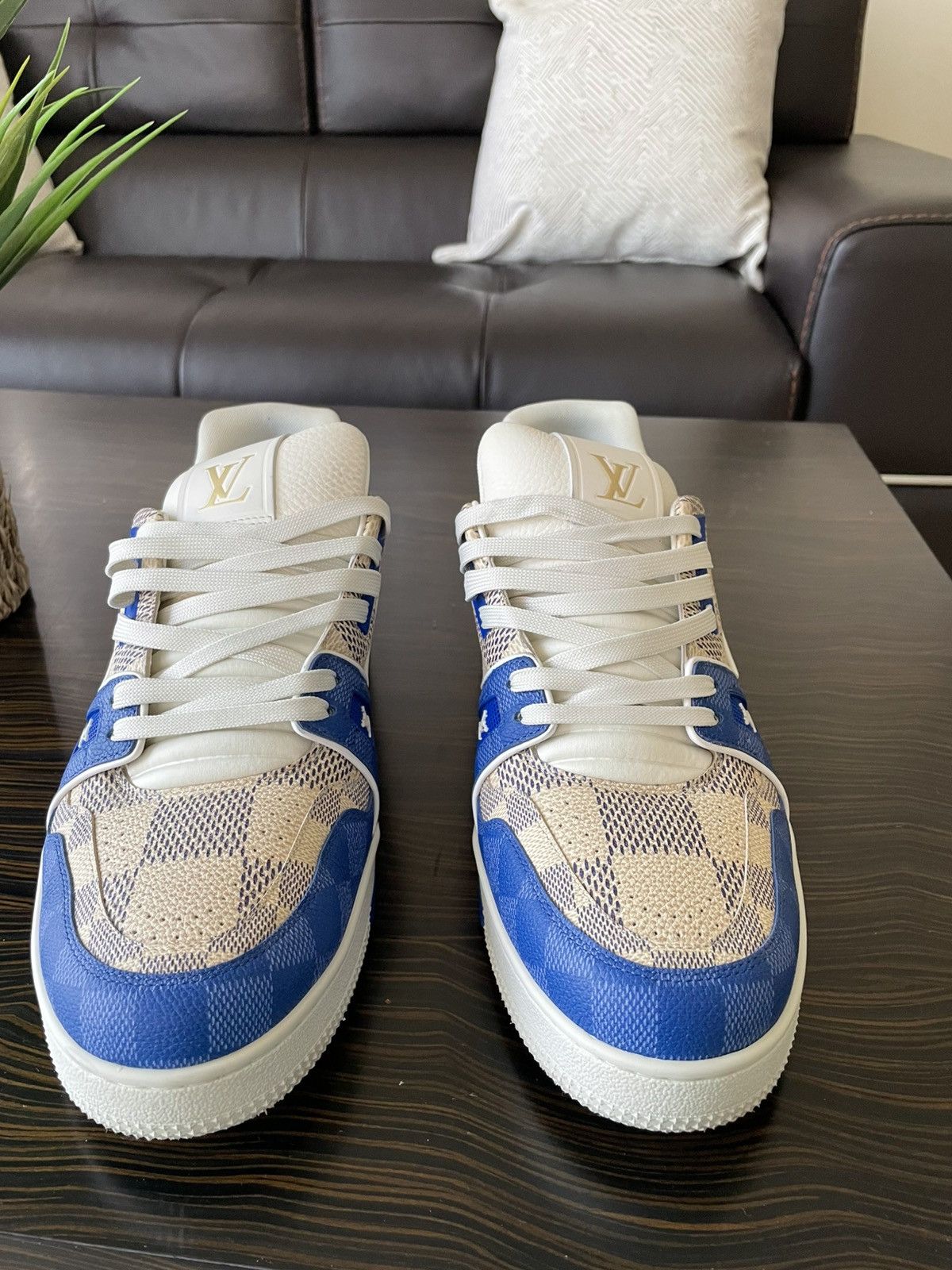Louis Vuitton LV Trainer Sneakers #54 white blue Size US 10 / EU 43 - 3 Thumbnail