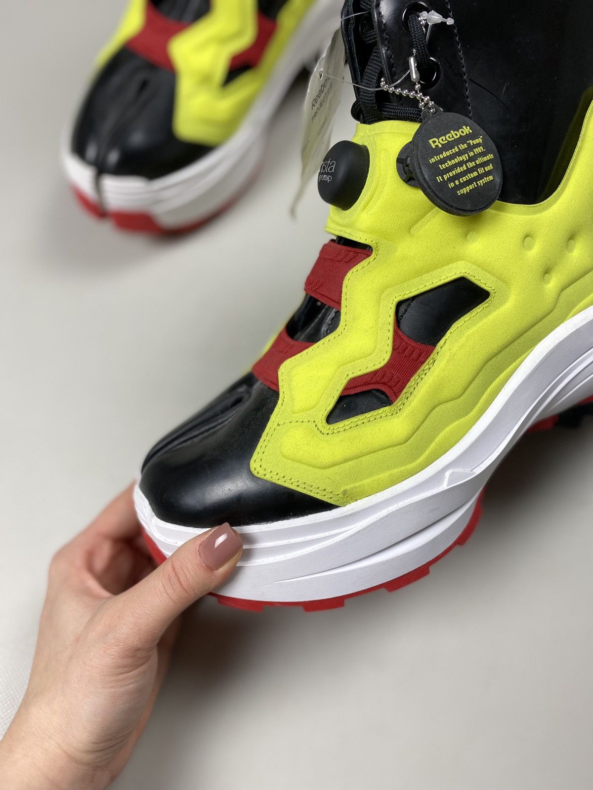 Maison Margiela × Reebok Maison Margiela Insta Pump Fury Tabi Project 0 B Sneakers Size US 7.5 / EU 40-41 - 17 Thumbnail