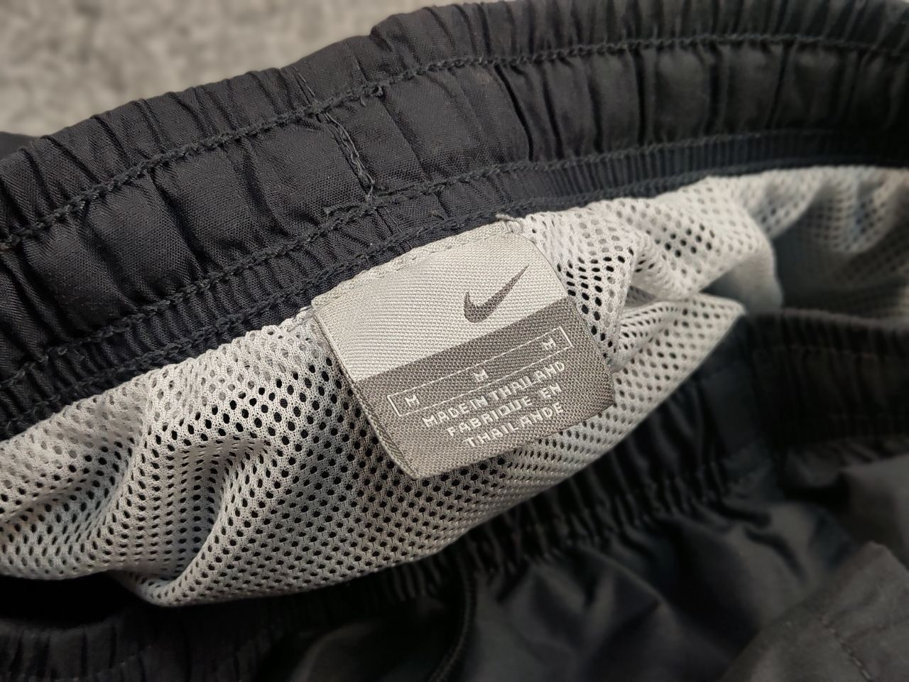 Nike Vintage 90's Nike swoosh Gray Shorts nylon casual Y2K Style Size US 34 / EU 50 - 10 Thumbnail