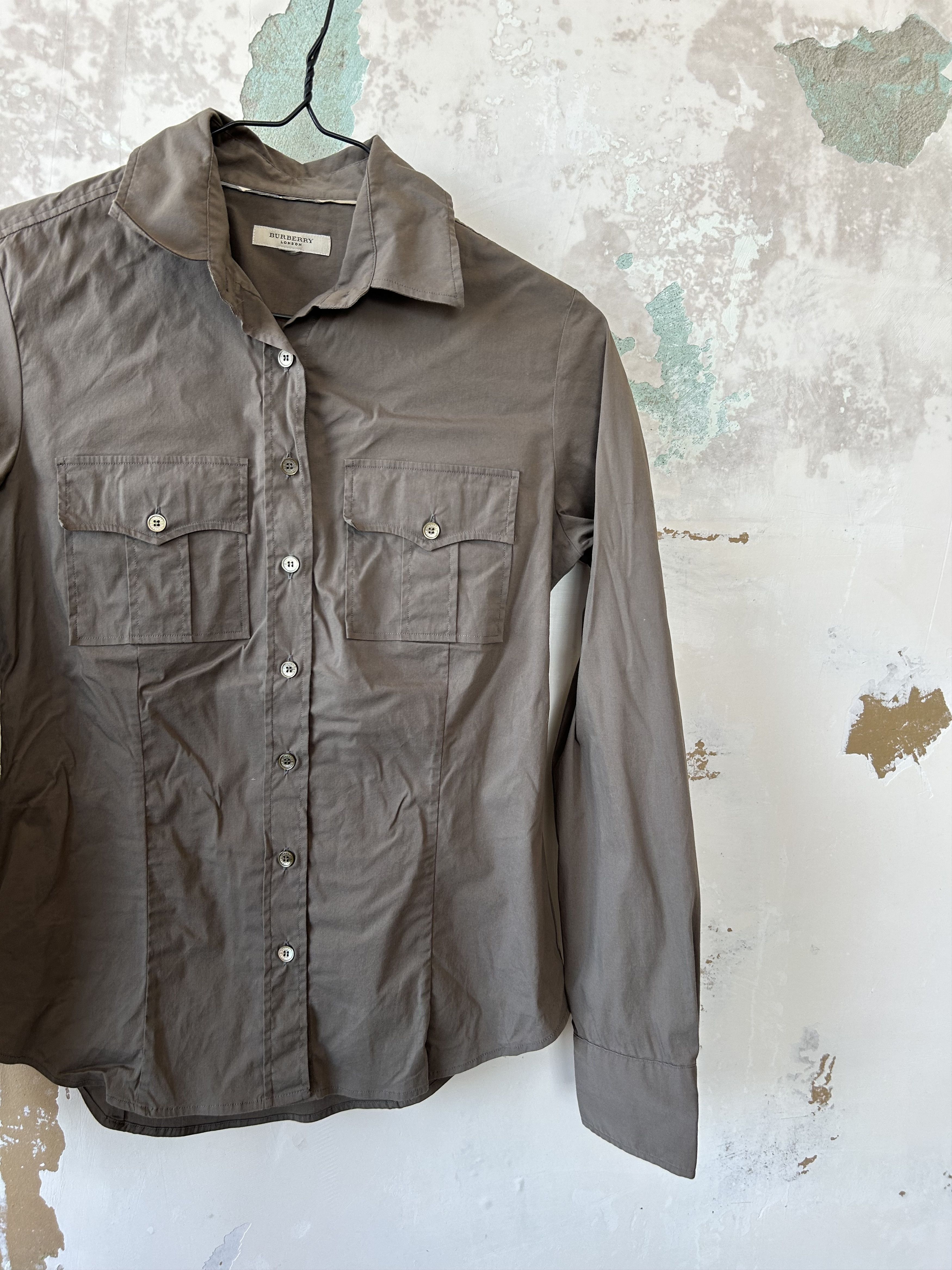 Burberry Vintage Woman Burberry Shirt Long Sleeve Y2K Size M / US 6-8 / IT 42-44 - 2 Thumbnail