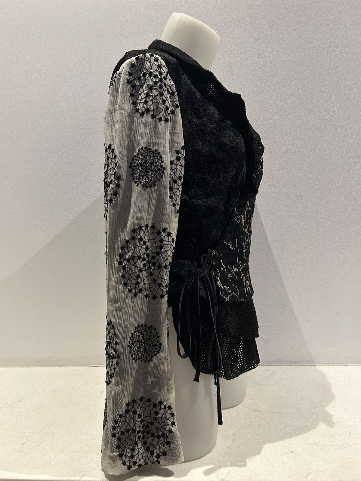 Ann Demeulemeester Stunning silk Ann demeulemeester wrap top/jacket Size S / US 4 / IT 40 - 5 Thumbnail