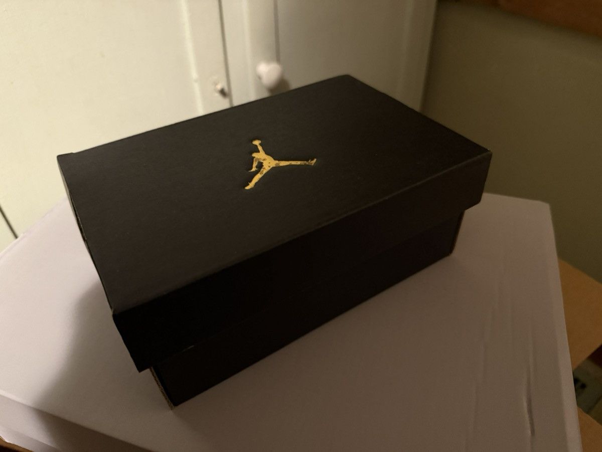 Jordan Brand NEW! Nike Air Jordan 1 Retro OG High TODDLER size 4c OG Box! Size US 5 / EU 37 - 4 Thumbnail