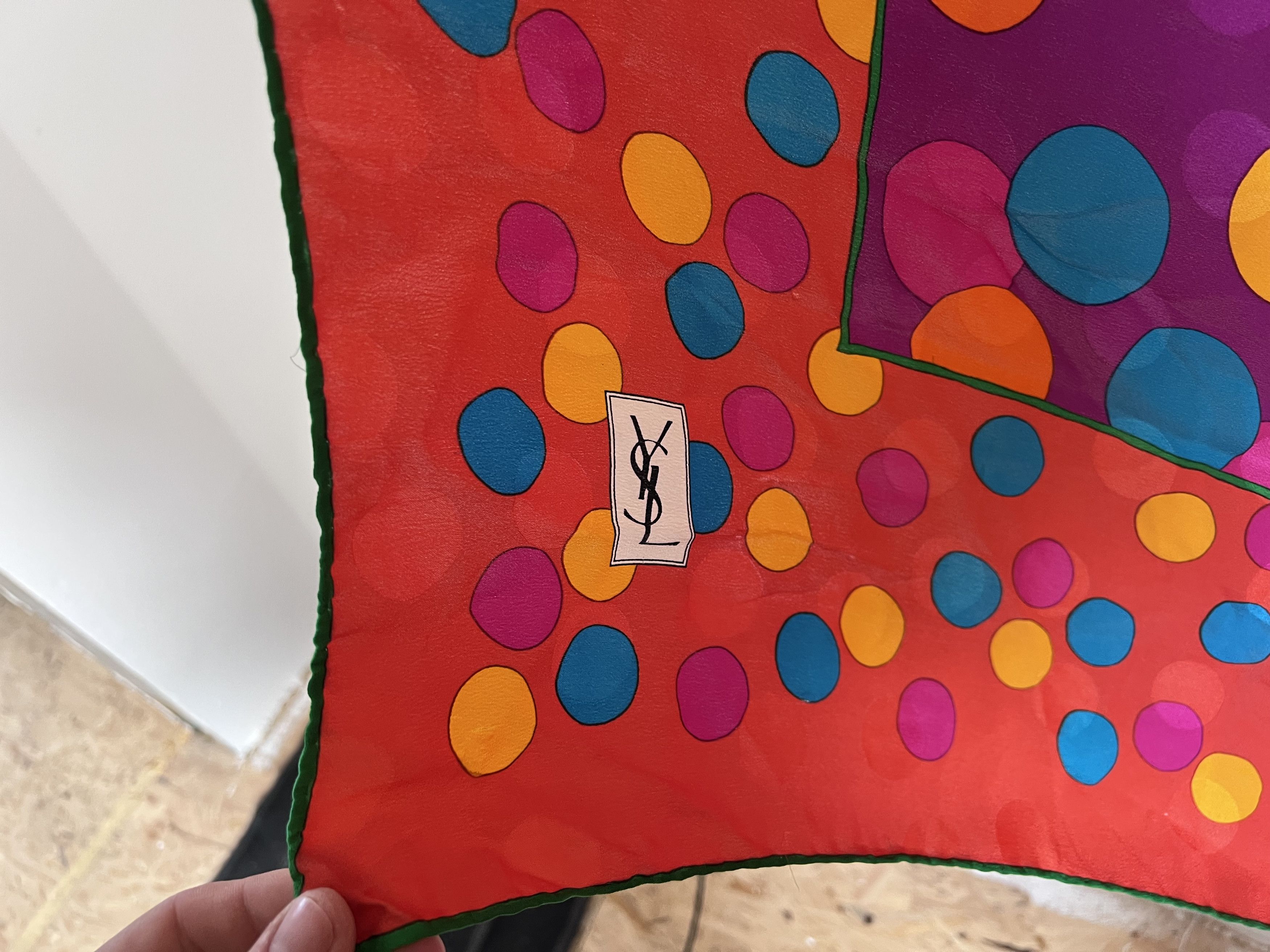 Yves Saint Laurent YVES SAINT LAURENT YSL SILK SCARF 90s VINTAGE HAND ROLL Size ONE SIZE - 6 Thumbnail