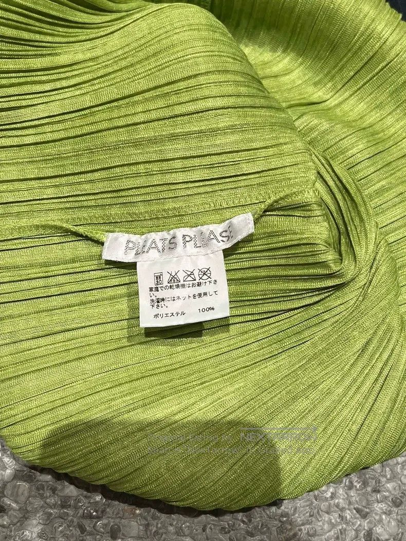 Issey Miyake Issey Miyake Quilted Avocado Green Top Size L / US 10 / IT 46 - 3 Thumbnail