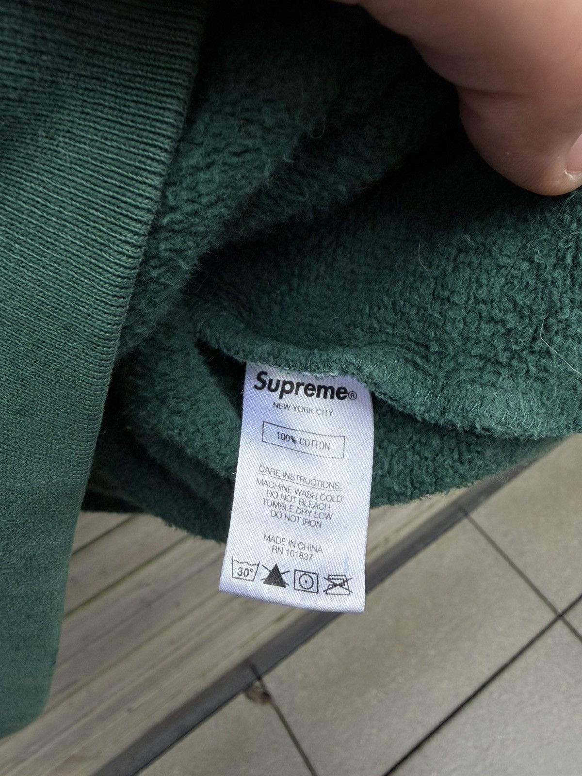 Supreme Supreme Spread Logo Hoodie Sweatshirt Size Lage Size US L / EU 52-54 / 3 - 9 Thumbnail