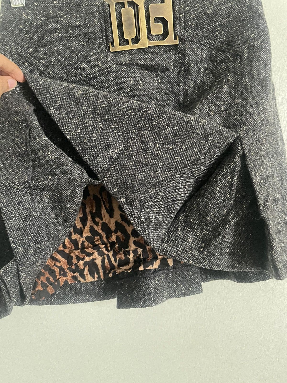 Dolce & Gabbana Dolce & Gabbana Lamb Wool Mini Skirt Size 26" / US 2 / IT 38 - 3 Thumbnail