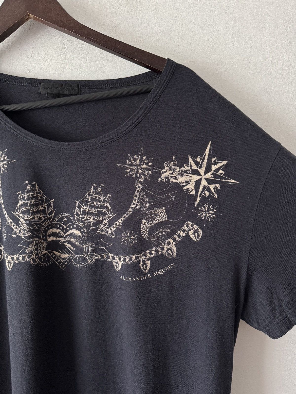 Alexander McQueen 🔥🔥 Alexander Mcqueen “Crime Tattoos” Motive T-Shirt Size US M / EU 48-50 / 2 - 3 Thumbnail