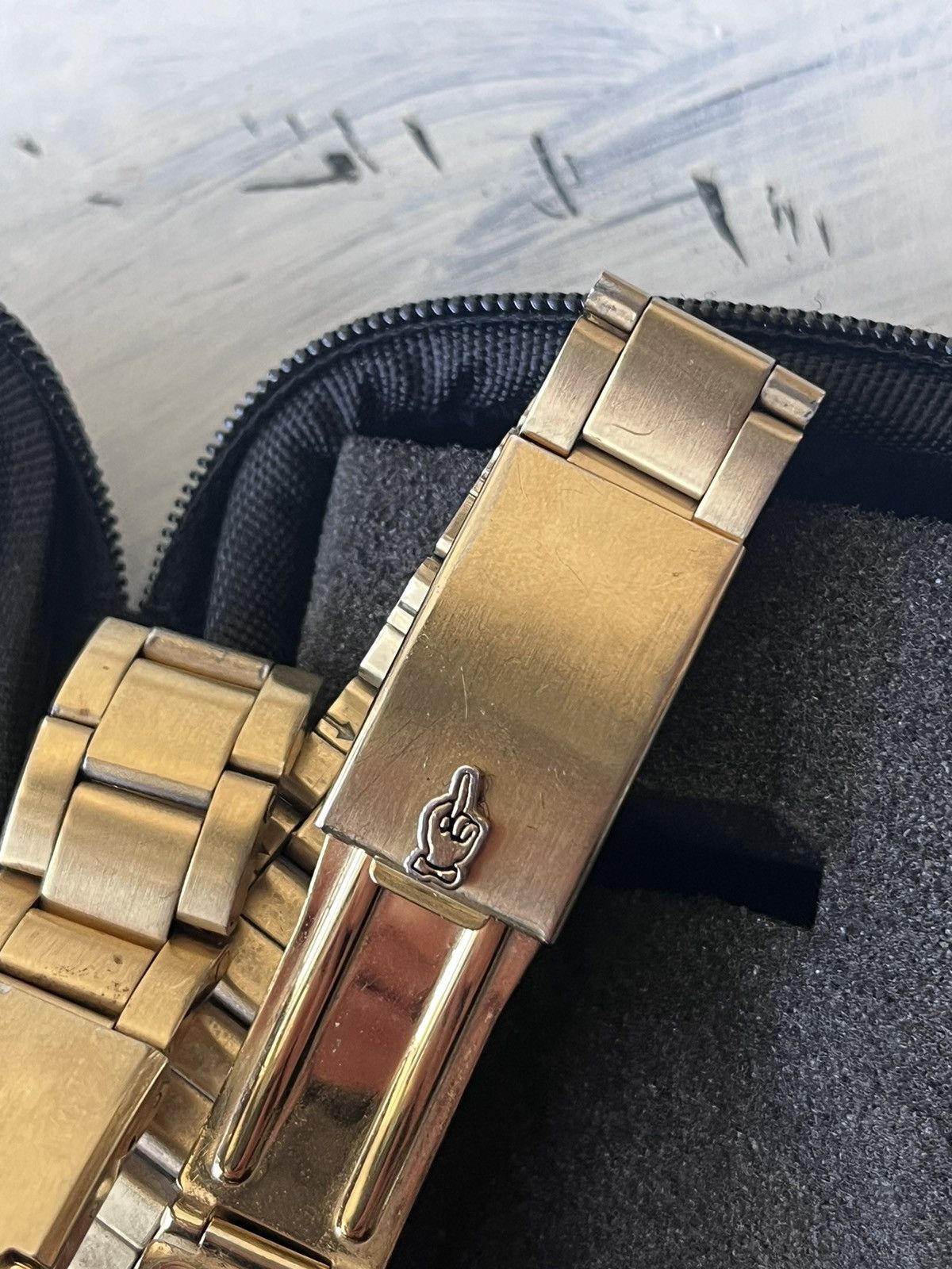 Undercover Undercover SS16 Double Wrap Band Watch "Fuck The Clock" Size ONE SIZE - 6 Thumbnail
