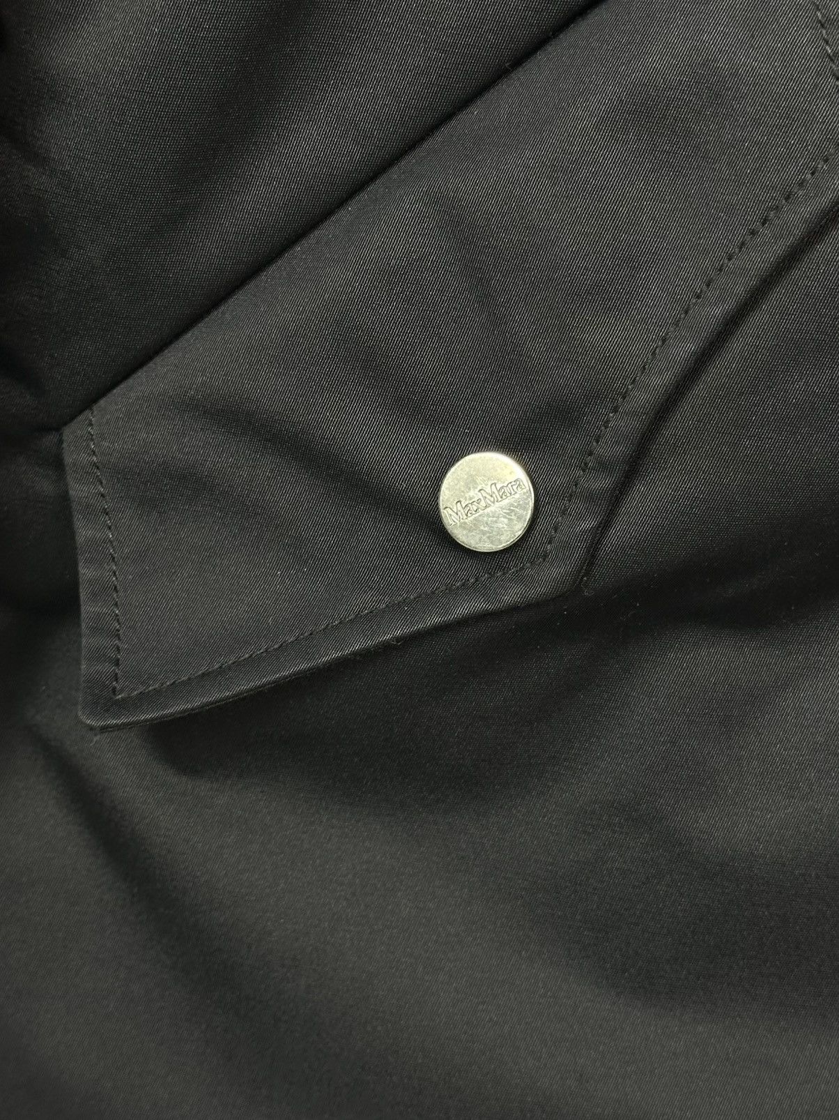 Max Mara Max Mara Multipocket Insulated Hooded With Fur Womens Jacket Size M / US 6-8 / IT 42-44 - 4 Thumbnail