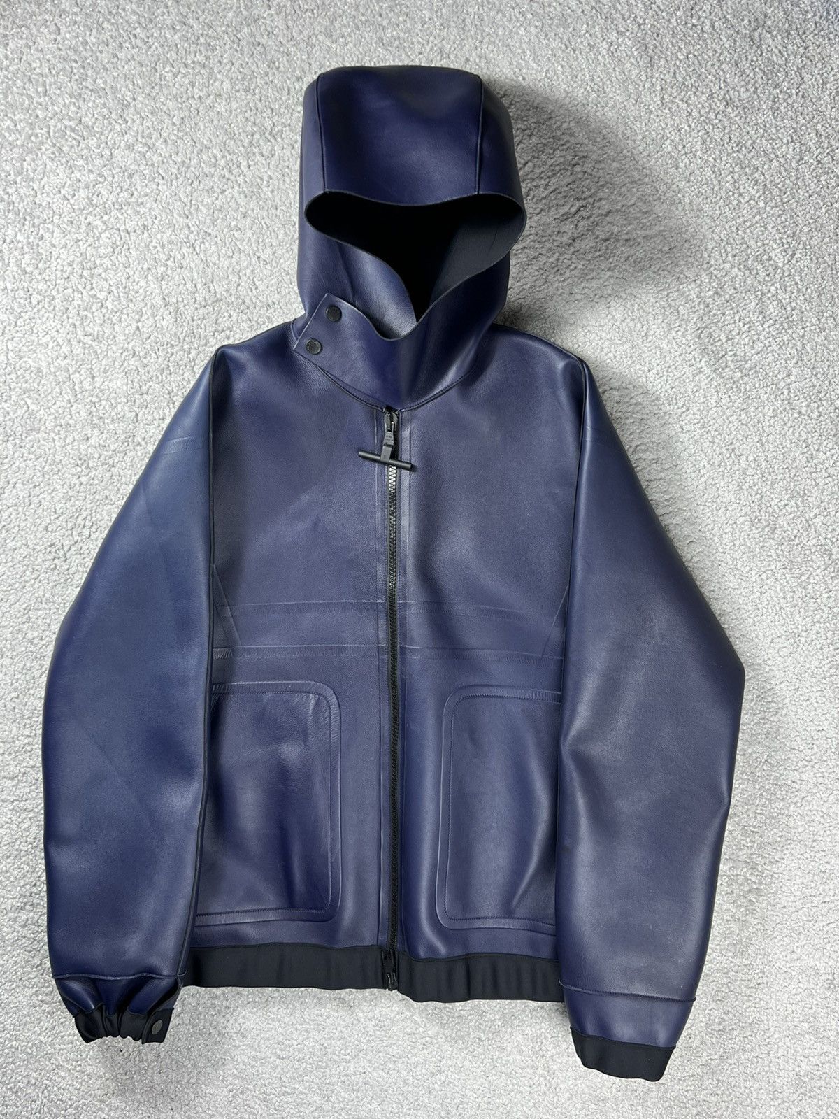 Louis Vuitton Louis Vuitton Leather Dark Blue Hooded Zip Up Jacket Size L Size US L / EU 52-54 / 3 - 3 Thumbnail