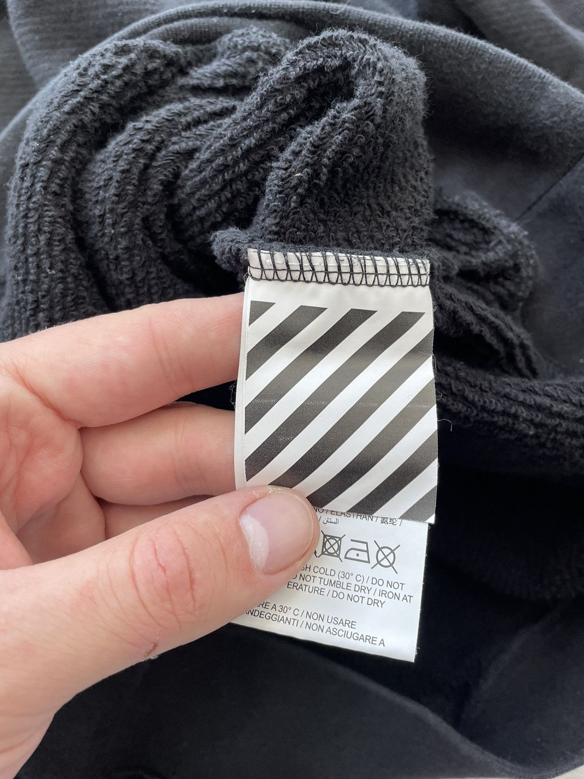 Off-White Off-White Kiss Over Hooded Size US M / EU 48-50 / 2 - 10 Thumbnail