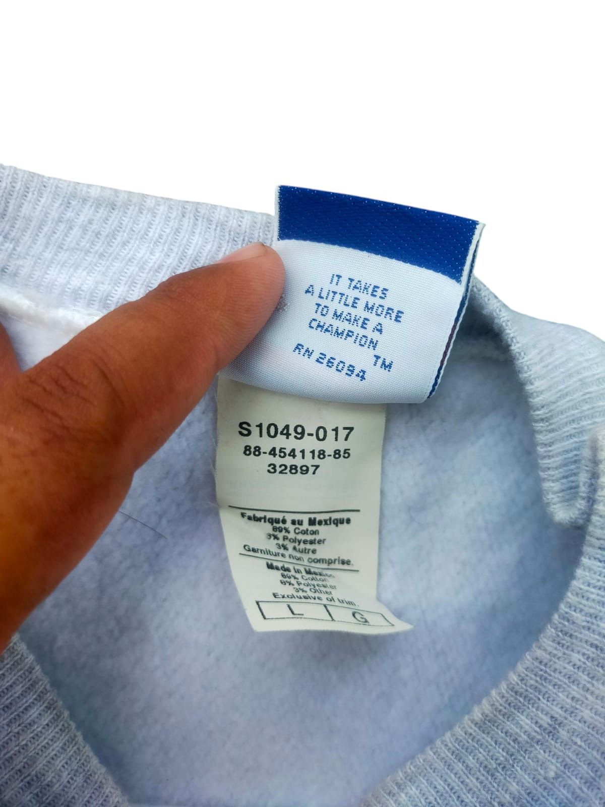 Champion Champion crewneck Size US L / EU 52-54 / 3 - 4 Thumbnail