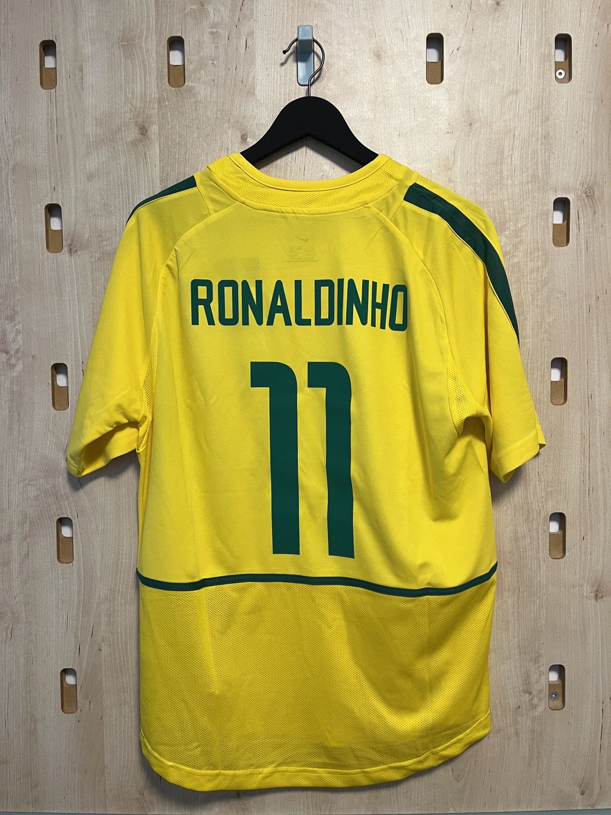 Nike × Vintage Ronaldinho Brazil WC 2002 Jersey Number 11 Size XL