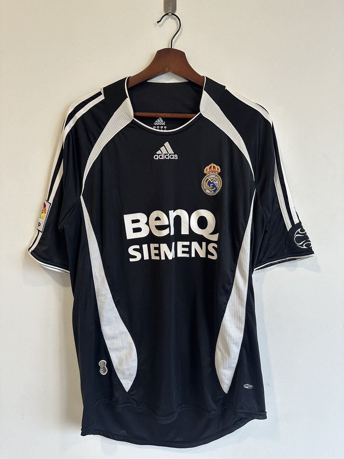 Adidas × Soccer Jersey × Vintage VINTAGE REAL MADRID 06/07